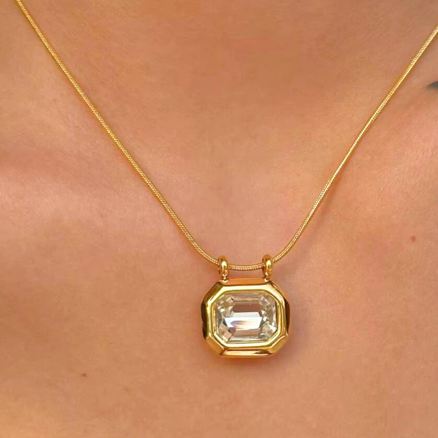 Solitaire Muse Neckchain