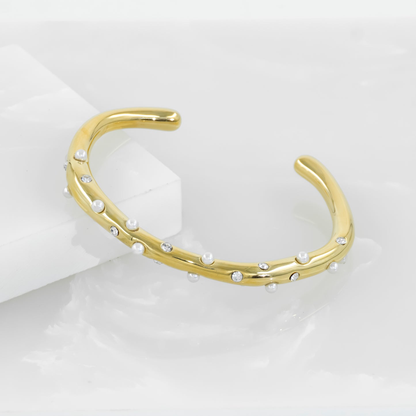Gold Plated Pebble Glow Bracelet