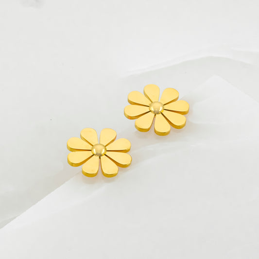 Flower studs