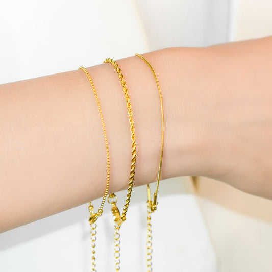 Gold Plated Trinity Chain Bracelet