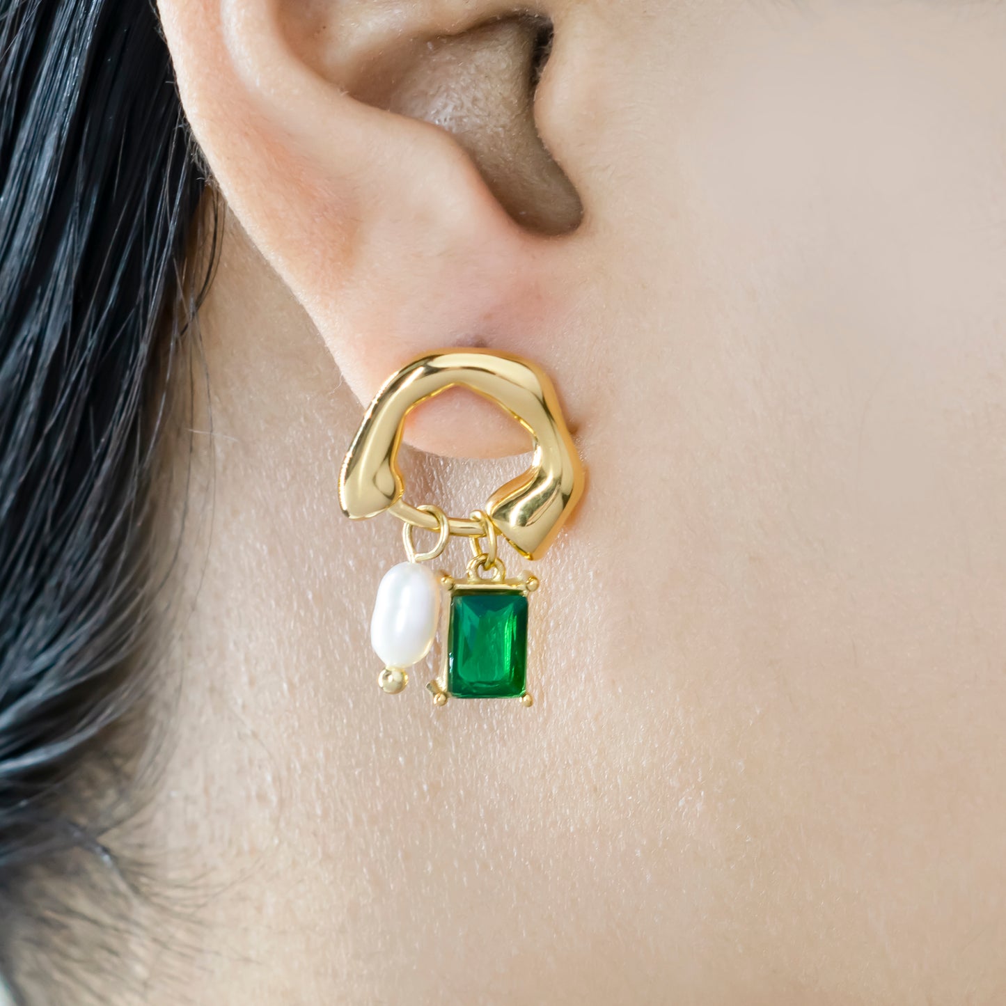 Freshwater Pearl Green Zirconia Earrings