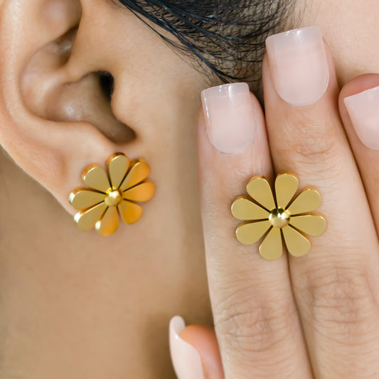 Flower studs