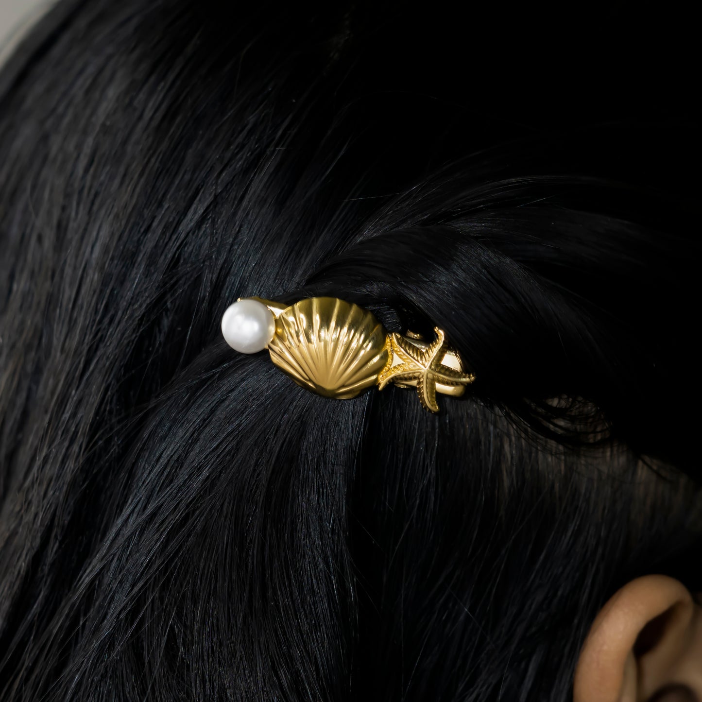 Seashore hair clip