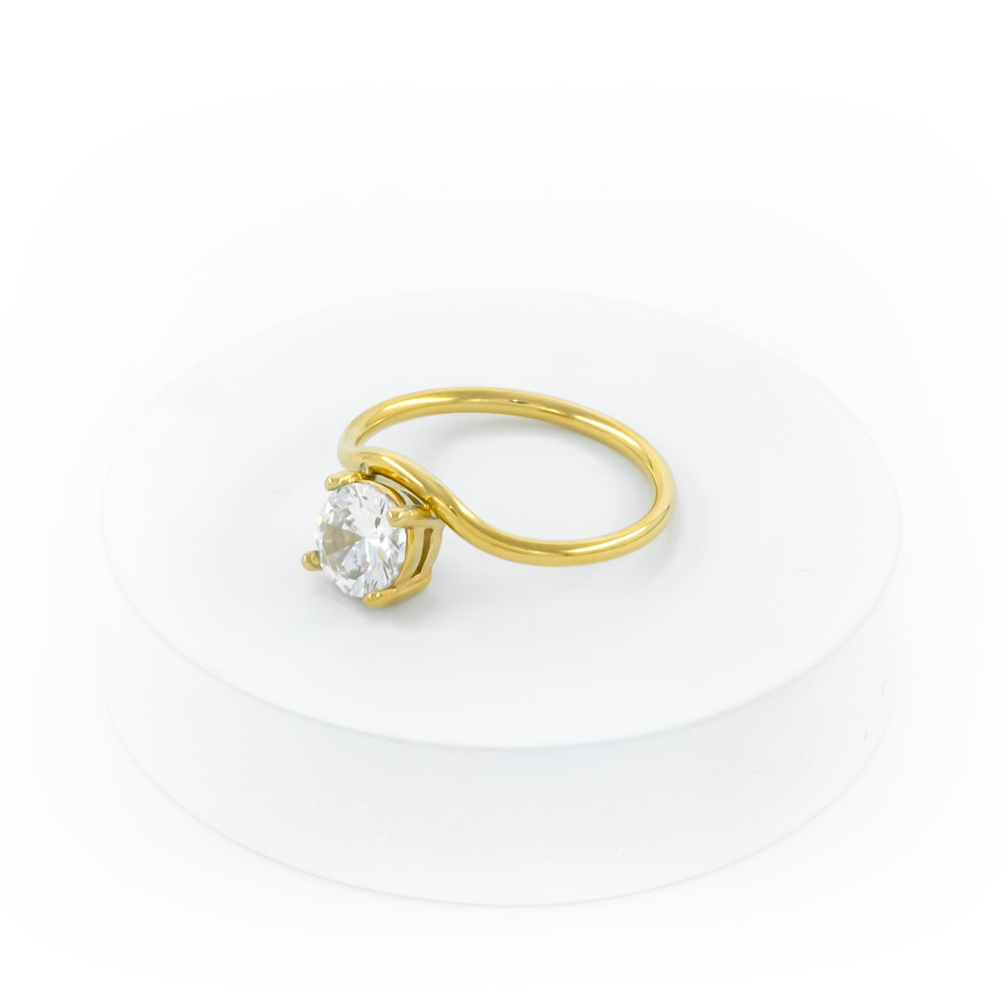 Solitaire Twist Ring
