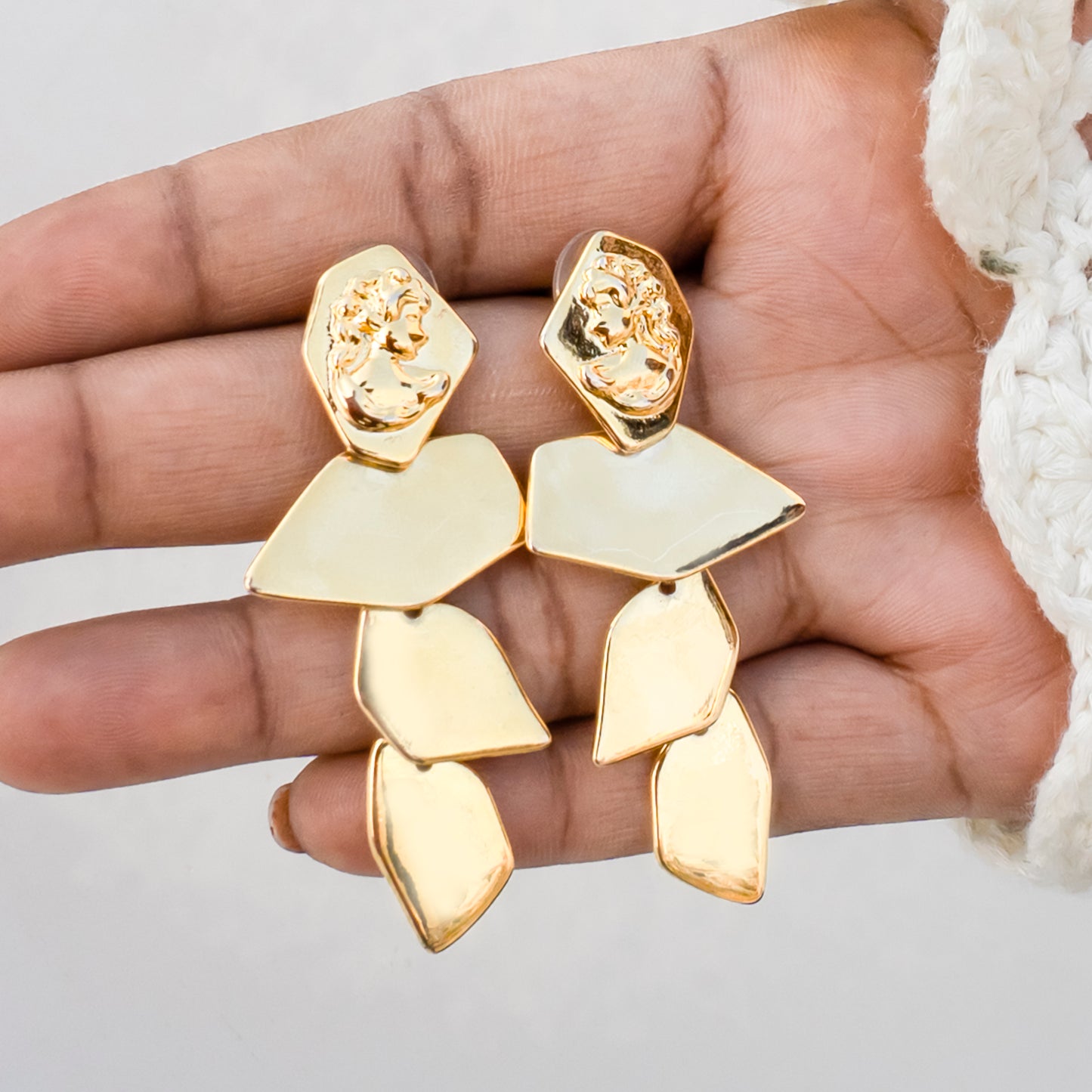 Four layered danglers