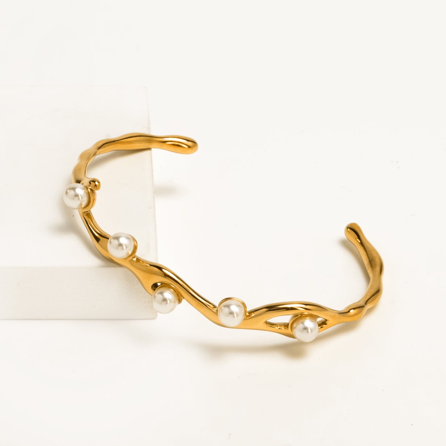 Gold Plated Sea Breeze Pearl Bracelet